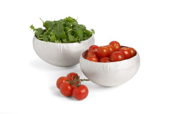 round salad bowls + salad